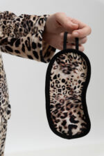 ΓΥΝΑΙΚΕΙΟ ΣΕΤ ΠΥΤΖΑΜΑΣ ME LEOPARD PRINT ΚΑΙ ΑΣΟΡΤΙ ΜΑΣΚΑ ΥΠΝΟΥ - Image 4