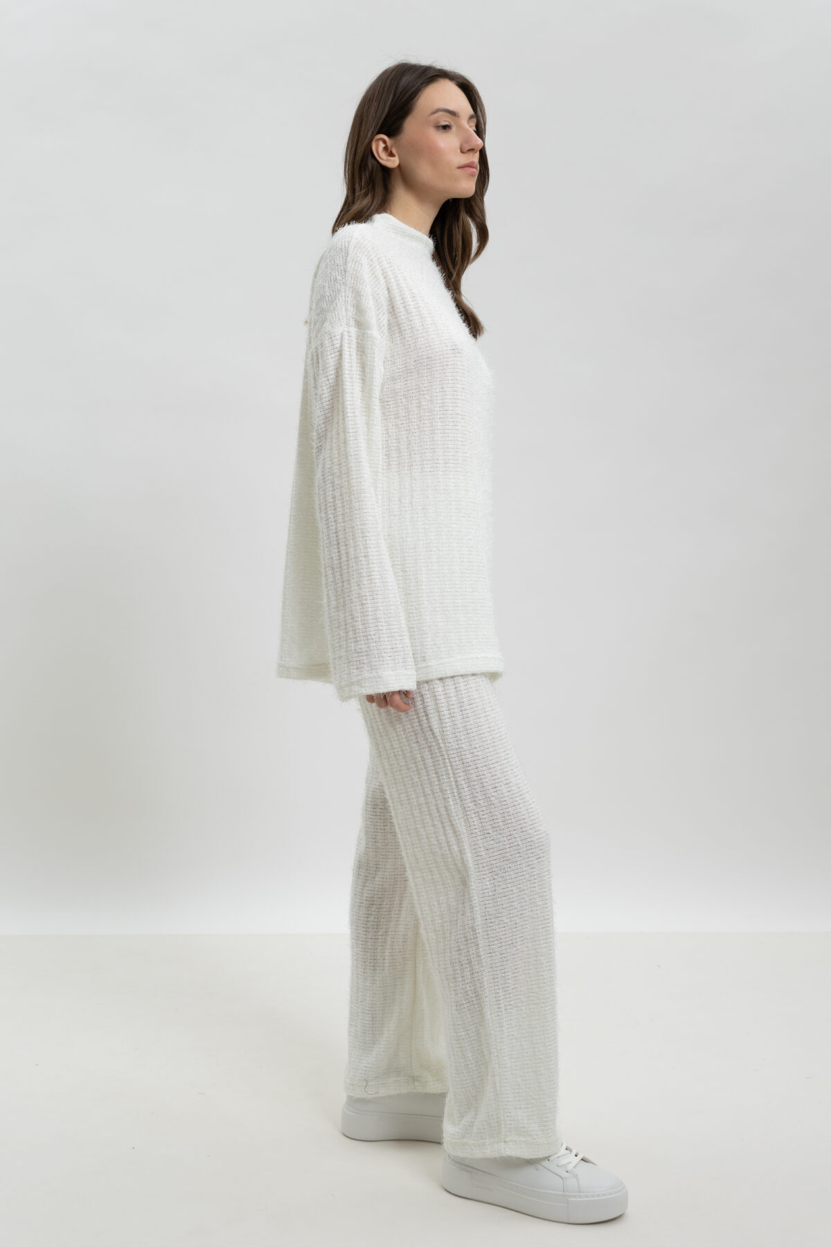 ΓΥΝΑΙΚΕΙΟ ΣΕΤ ΦΟΡΜΑΣ ΠΛΕΚΟ ΜΕ ΜΠΛΟΥΖΑ OVERSIZED ΚΑΙ ΠΑΝΤΕΛΟΝΑ - Image 2