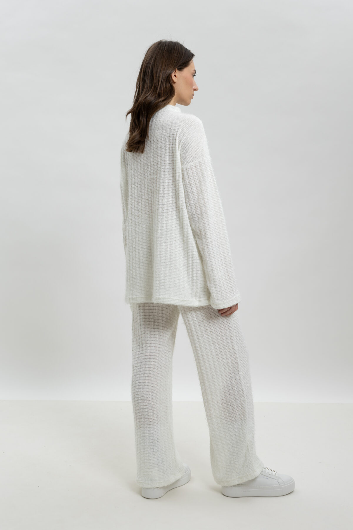 ΓΥΝΑΙΚΕΙΟ ΣΕΤ ΦΟΡΜΑΣ ΠΛΕΚΟ ΜΕ ΜΠΛΟΥΖΑ OVERSIZED ΚΑΙ ΠΑΝΤΕΛΟΝΑ - Image 3