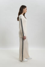 ΓΥΝΑΙΚΕΙΟ ΣΕΤ ΦΟΡΜΑΣ RIB ΠΛΕΚΤΟ ΜΕ V ΛΑΙΜΟΚΟΨΗ ΚΑΙ ΠΑΝΤΕΛΟΝΑ - Image 3